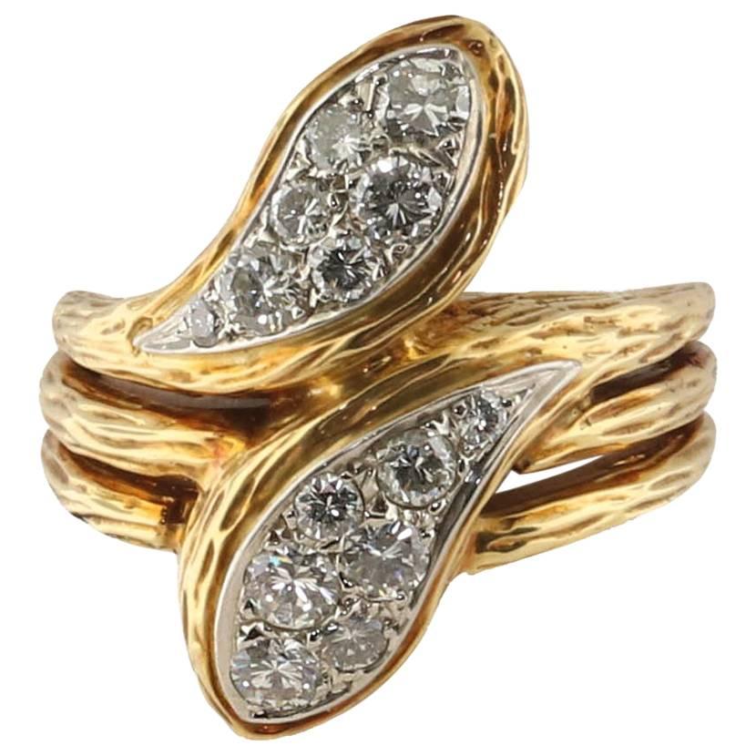 Van Cleef and Arpels Diamond and 18 Karat Yellow Gold Bypass Ring