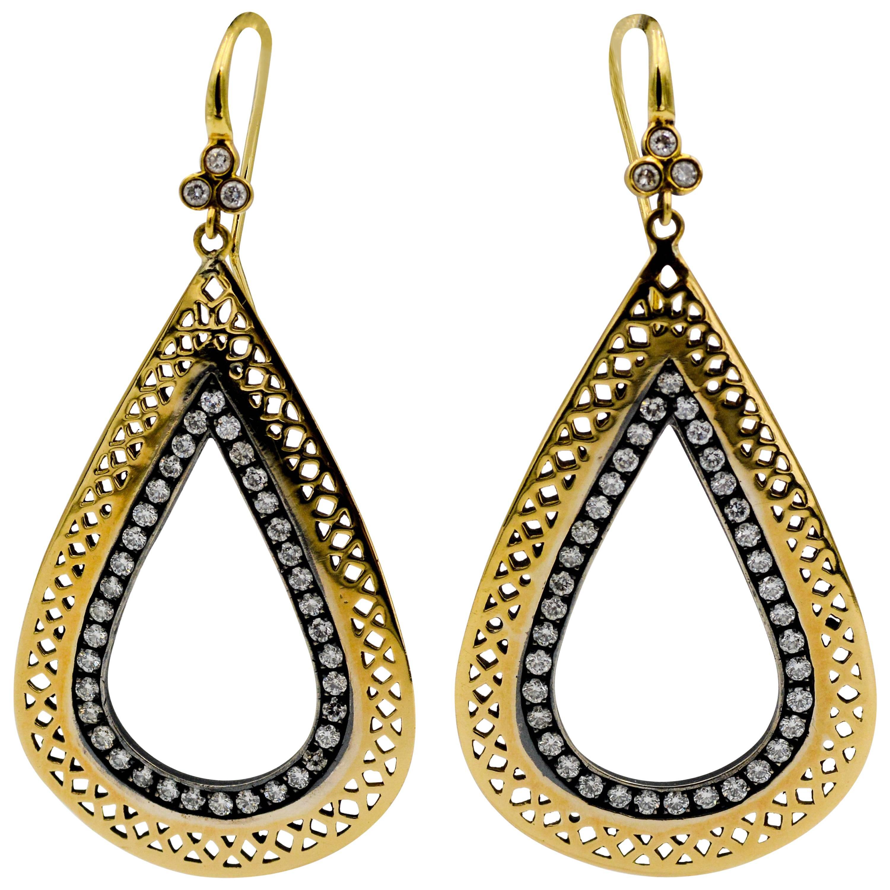 Ray Griffiths 18 Karat Yellow Gold, Silver 1.75 ctw Diamond Earrings
