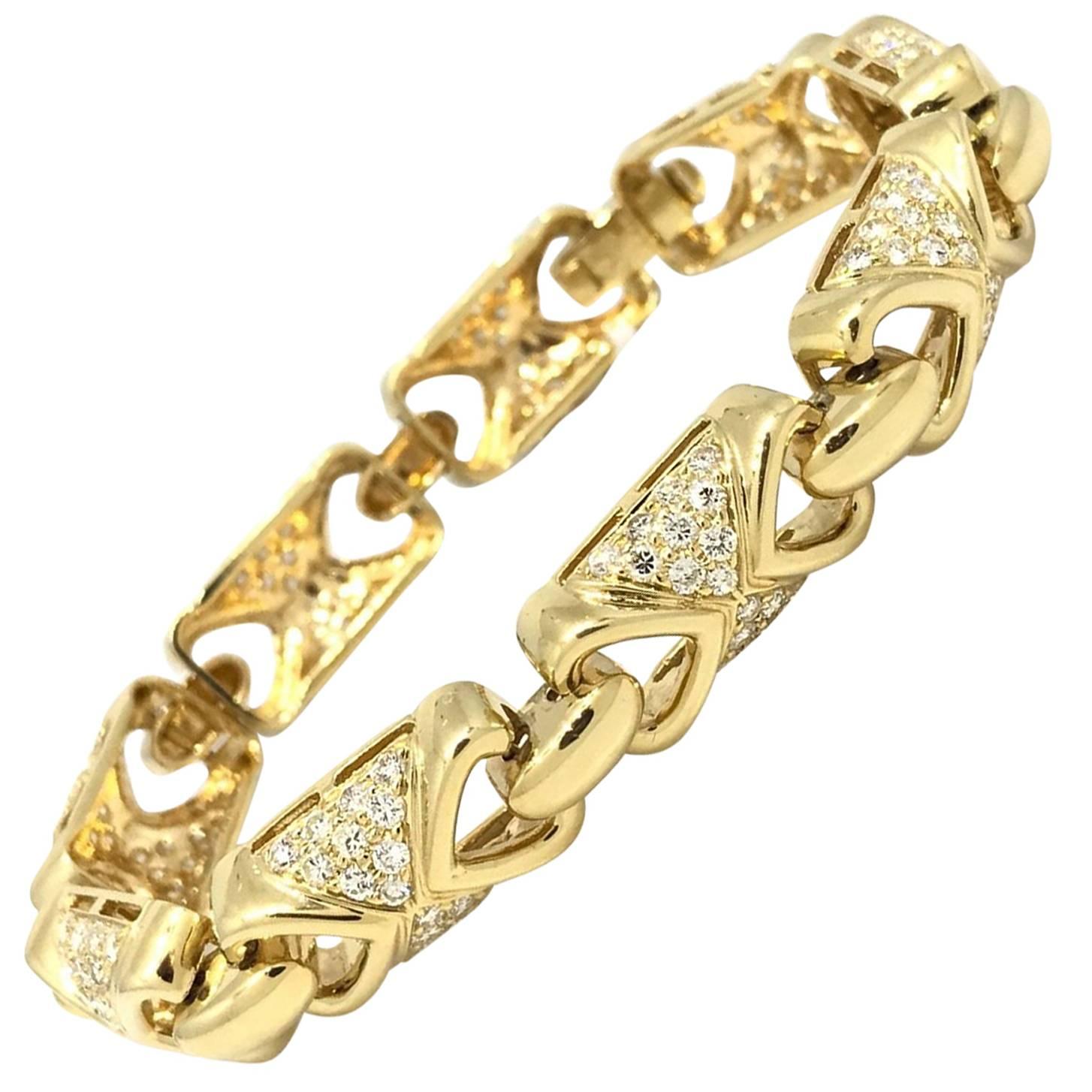 4.45 Carat Diamond Link Bracelet in 18 Karat Yellow Gold For Sale