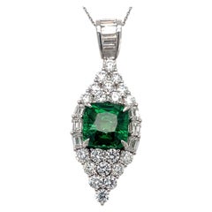 6,14 Karat Cushion Cut Tsavorit Granat Diamant Anhänger Halskette