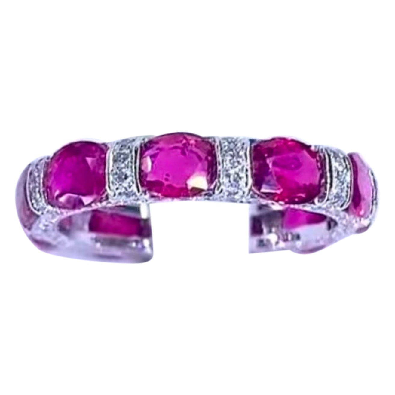Anillo de oro de 18 quilates con diamantes y rubíes de 5,00 quilates con certificado AIG
