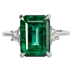 Anillo de diamantes esmeralda de 5.71 quilates con certificado AGL MINOR OIL