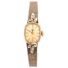 Vintage Omega Ladies Yellow Gold Diamonds Wristwatch circa 1970s 