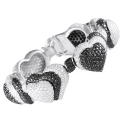 de GRISOGONO Pulsera de oro de 18 quilates con 21,70 ct de diamantes Corazones blancos negros DG08-112624
