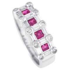 Anello in oro bianco 14K con diamante e rubino da 0,60 carati MF03-120424