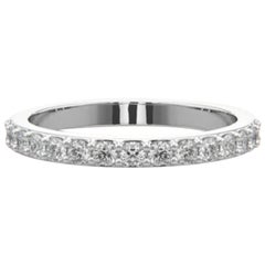 Fascia di moissanite in argento 925 Mezza Eternità Anello di moissanite Regalo unico.