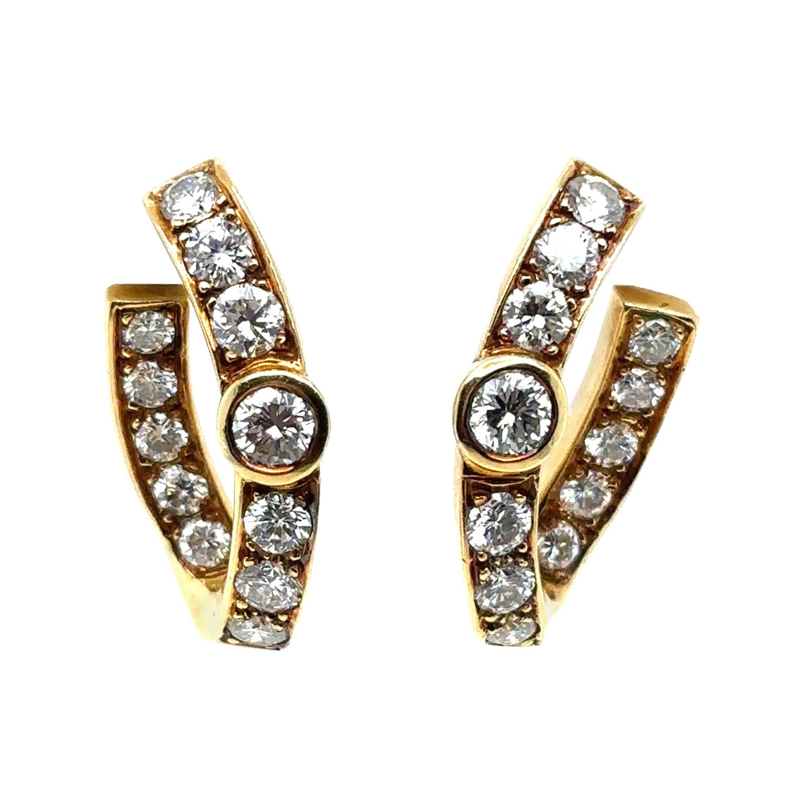 Vintage Garrard & Co 18 Karat Yellow Gold Diamond Hoop Earrings For Sale