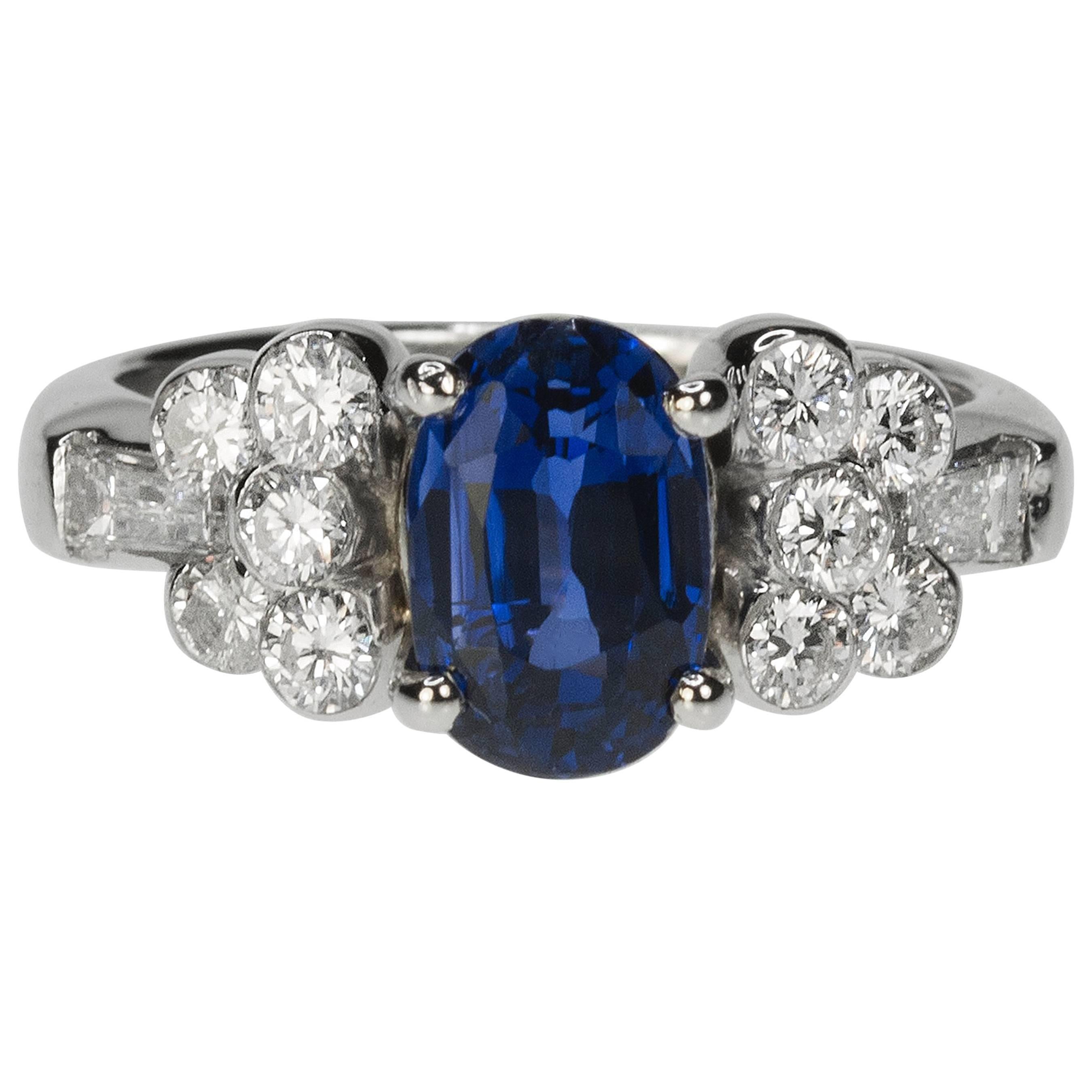 Bague en saphir de Ceylan 18 carats en vente