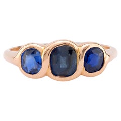 Retro sapphire 18k rose gold three stone ring