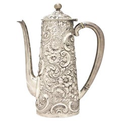 Rara e importante caffettiera in argento sterling francese del XIX secolo di qualità museale