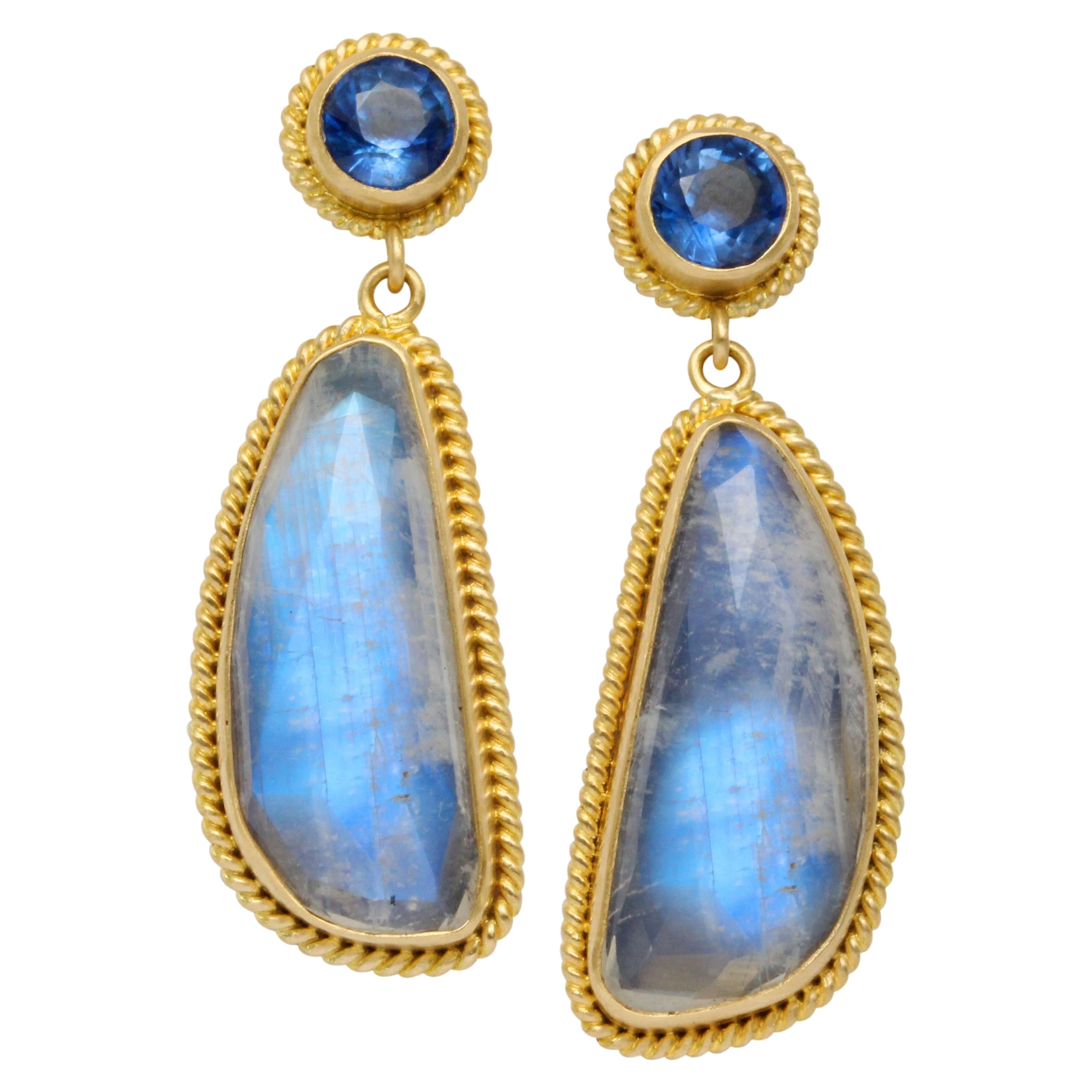 Steven Battelle 13.7 Carats Rainbow Moonstone Kyanite 18K Gold Post Earrings
