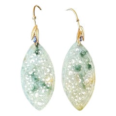 Boucles d'oreilles en or 18 carats sculptées en jade vert et jaune bicolore naturel du Myanmar de type glace