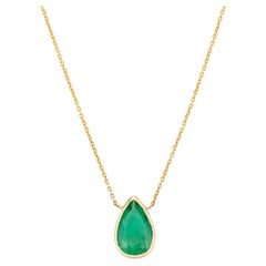 1.59 Carat Pear Cut Emerald Everyday Chain Necklace in 14k Solid Yellow Gold (Collier de chaîne en or jaune massif)