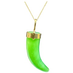 100 Karat Jade-Halskette mit Anhänger 14" bis 18" verstellbarer Kette, 14 Karat Gelbgold