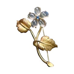 Broche Retro Flor Piedra Luna Zafiro Oro 14 Kilates Antiguo Mediados de Siglo