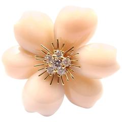 Van Cleef & Arpels Rose de Noel Diamant Engelshaut Koralle Gelbgold Brosche