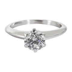 Tiffany & Co. Anello di fidanzamento con diamante in platino D IF 1.05 CTW