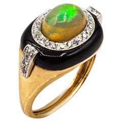 Anillo de Cóctel de Oro Amarillo con Ópalo Blanco Diamante Ónix de Corte Ovalado Estilo Art Decó