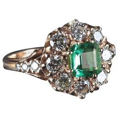 Antique Victorian Emerald Diamond Ring 18 Carat Gold Cluster Ring