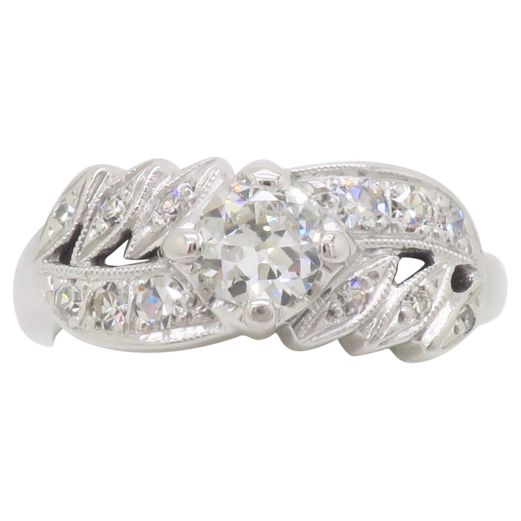 Anillo de diamantes vintage elaborado con diamantes de talla europea antigua