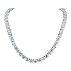 Collier tennis avec diamants de 60 carats  0,70 carat chacun  D-E-F Couleur  VS Clarté