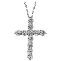 Tiffany & Co. Collier croix en platine et diamants