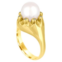 Fresh Water Pearl and Diamond Gold Ring