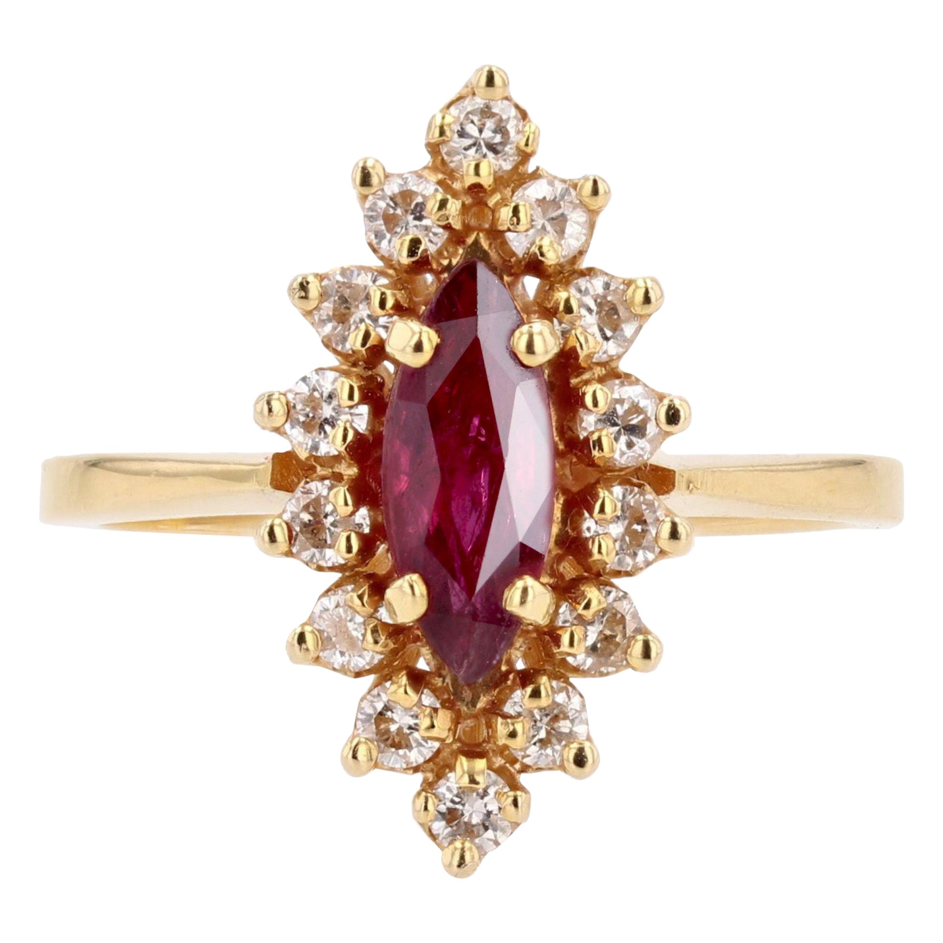 Moderner Rubin-Diamanten-Ring aus 18 Karat Gelbgold in Marquise-Form