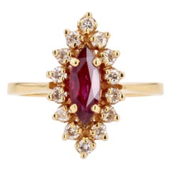 Moderner Rubin-Diamanten-Ring aus 18 Karat Gelbgold in Marquise-Form