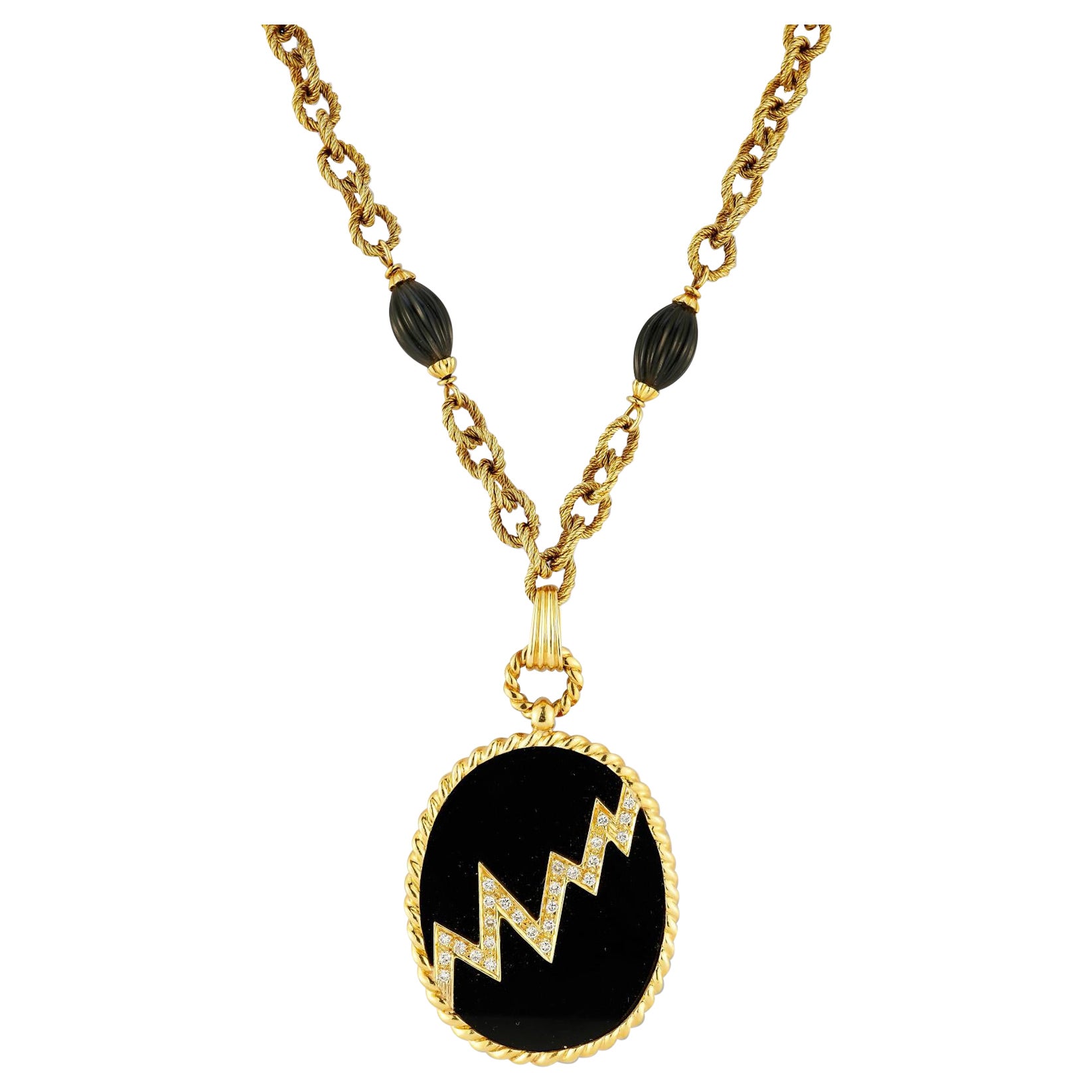 Collana in oro, diamanti e onice di Van Cleef & Arpels