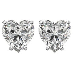 Beauvince GIA H VS2 Certified 1.81 Ct Heart Shape Diamond Studs in White Gold (clous d'oreilles en or blanc)