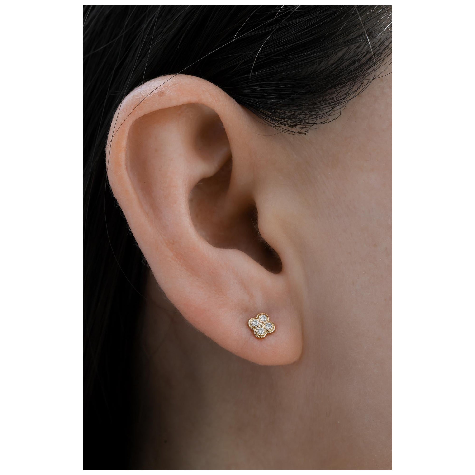Orecchini con diamanti a grappolo Clover 0,10 carati.