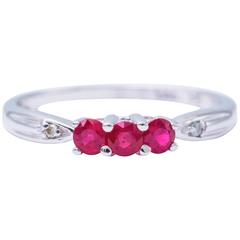 Three Stone Ruby Diamond Gold Band Ring 9
