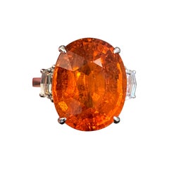 Bague à trois pierres, grenat mandarin naturel certifié 15,48 carats