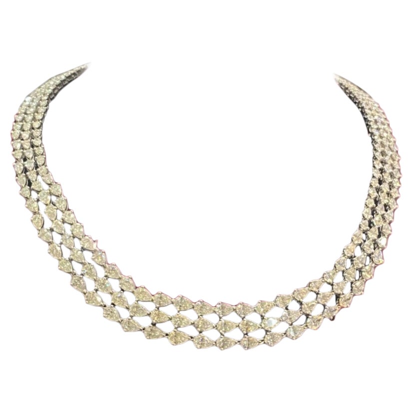 IGI-zertifiziert 30.00 Karat  F/VS1 Birnenförmige Diamanten 18K Gold Halskette