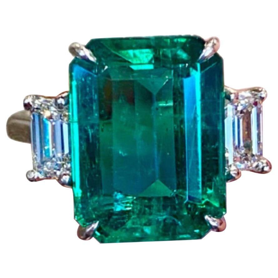 Anillo de esmeralda verde vivo de 7,45 quilates certificado por Gubelin de Emilio Jewelry