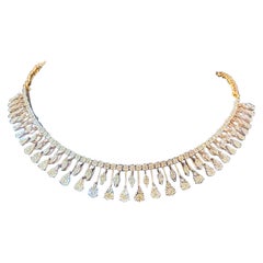 Collar de oro rosado con diamantes naturales de 3.10 quilates