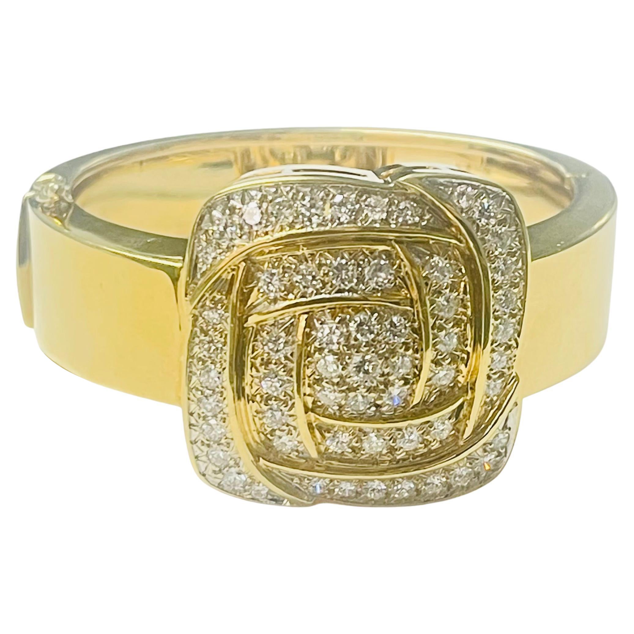 White Diamond and Gold Bracelet In 18 Karat Gold.
