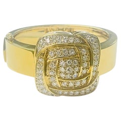 White Diamond and Gold Bracelet In 18 Karat Gold.