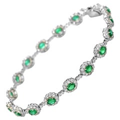 Bracciale di 2.24 carati di smeraldi naturali Greene & Greene e diamanti, realizzato in platino