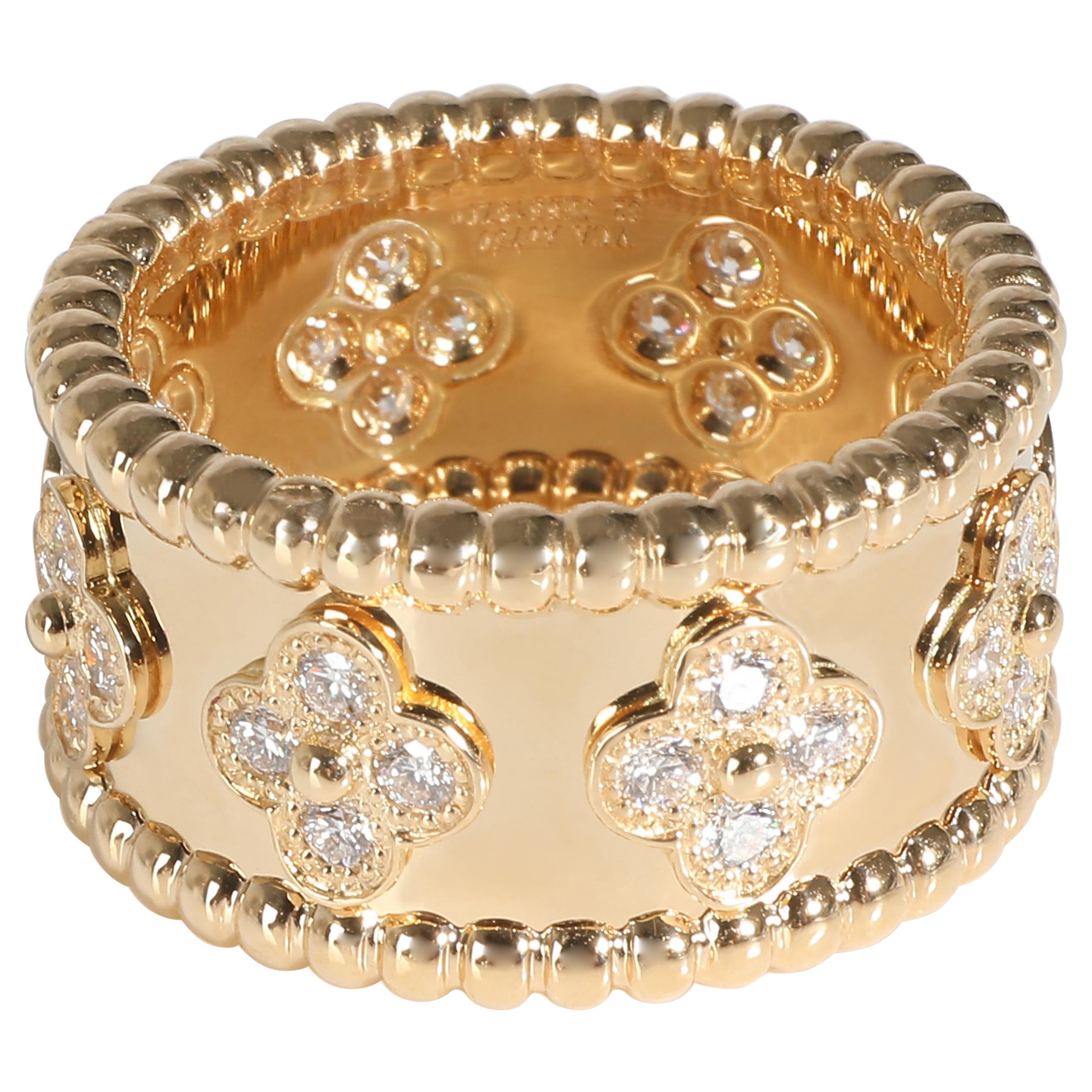 Van Cleef & Arpels Perlee Clovers Ring, Medium Model in Yellow Gold 0.71 CTW