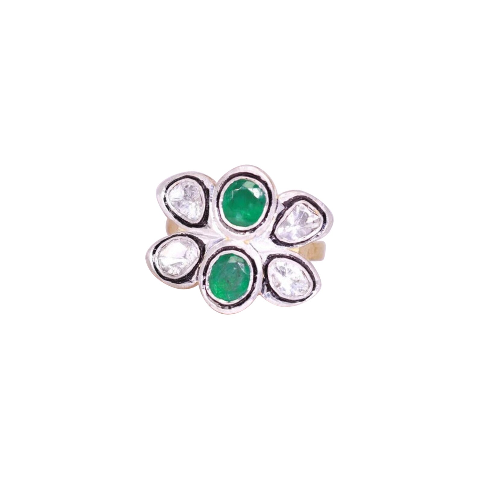 Natural Rose Cut Polki Diamond Emerald sterling Silver Handmade Vintage Ring. For Sale