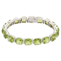 Bracciale dichiarato con peridoto da 58,5 carati e diamanti in oro bianco massiccio 18 carati