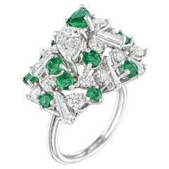 Emerald and Diamond Cluster Ring in 18k White Gold.