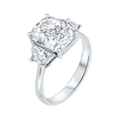3,50ct. Verlobungsring mit drei Steinen aus 18 Karat Gold mit natürlichem Diamanten im Kissenschliff, GIA-Bericht