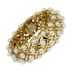 Chanel Bracelet vintage en or 18 carats et perles de culture « Matériau »