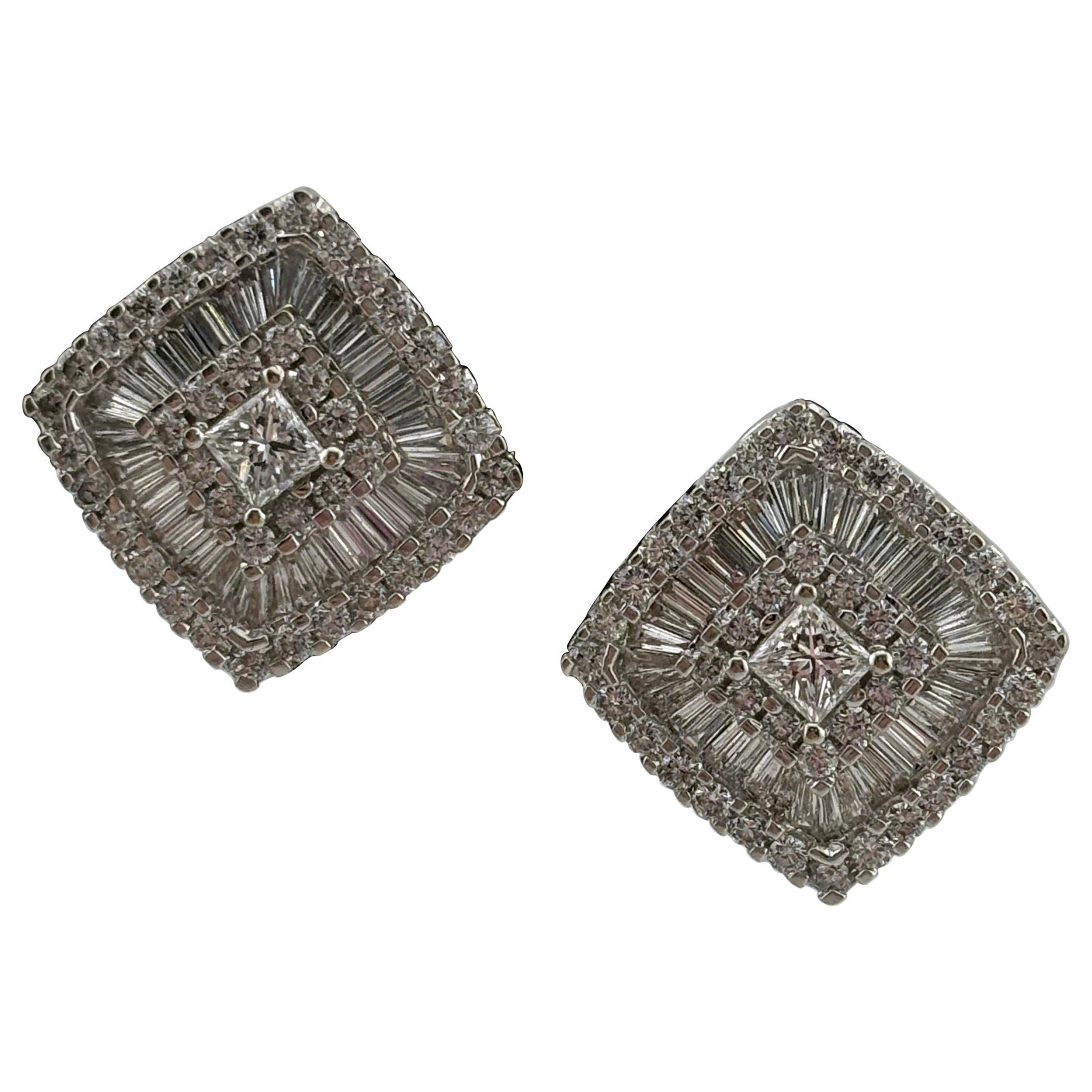 Pendientes Omega Back de Diamante Natural de Oro Blanco de 18k