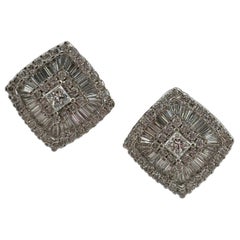 Orecchini Omega con diamante naturale in oro bianco 18 carati