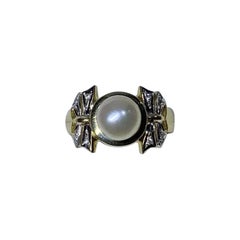 0.10ct Diamond chunky pearl solitaire engagement ring in 18ct yellow gold