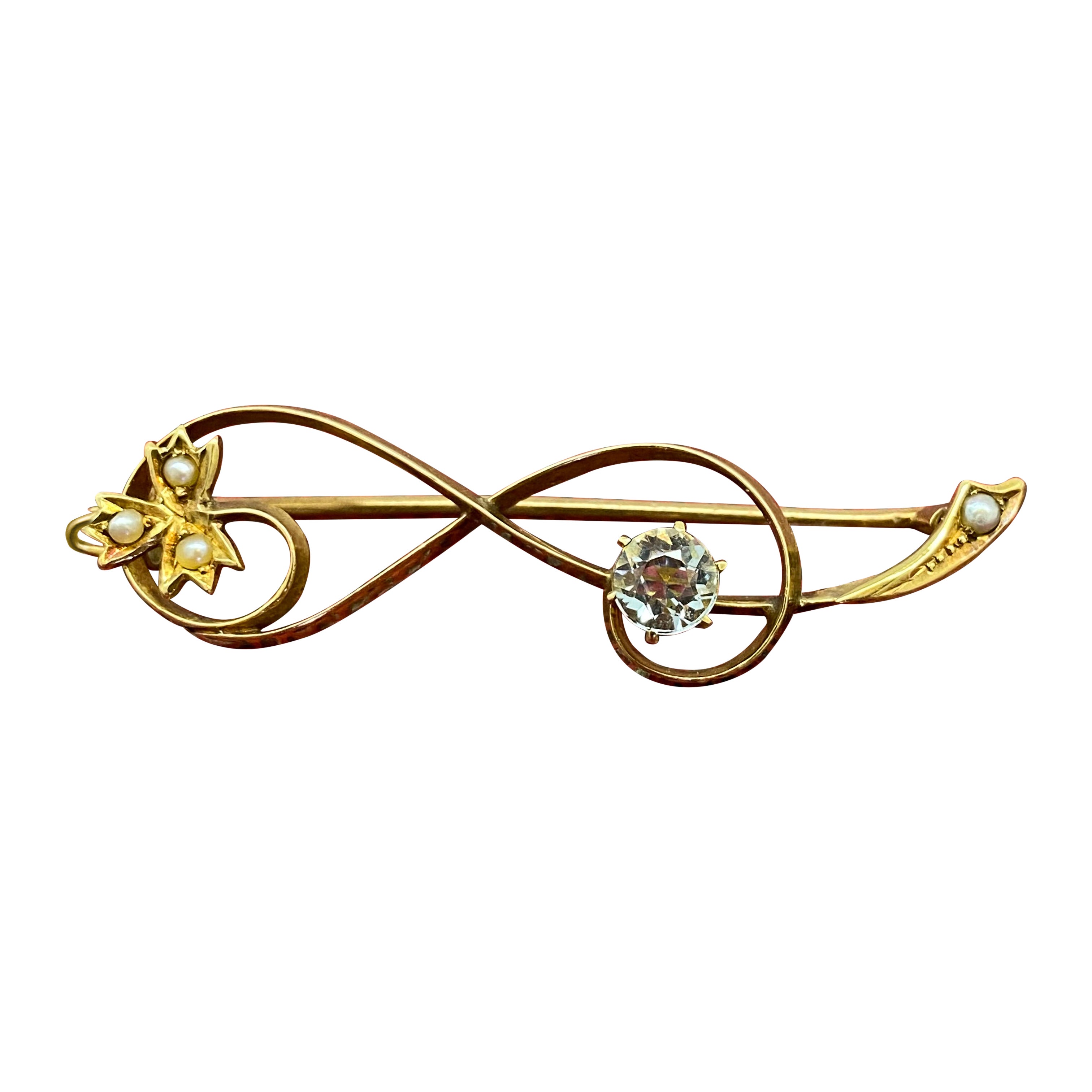Art Nouveau Aquamarine (0.60ct), Seed Pearl, 15K Rose Gold Floral Motif Brooch For Sale